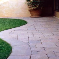 Plastic Grass Nuevo, California Gardeners, Small Backyard Ideas