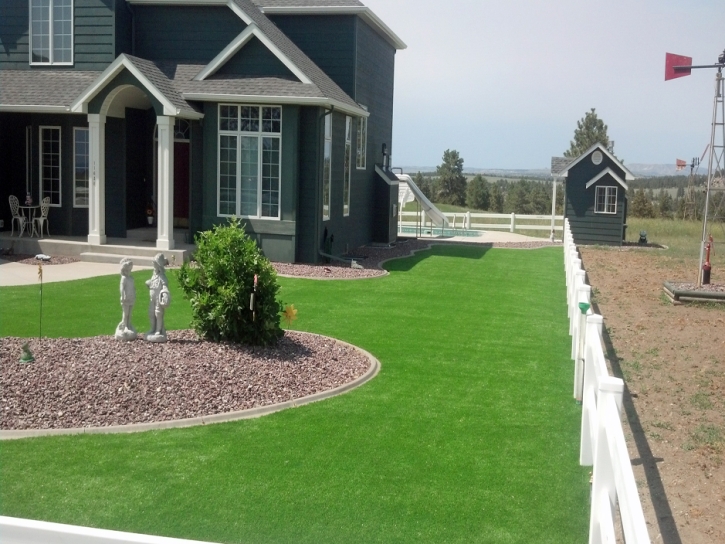 Green Lawn Garnet, California City Landscape, Front Yard Landscaping Ideas